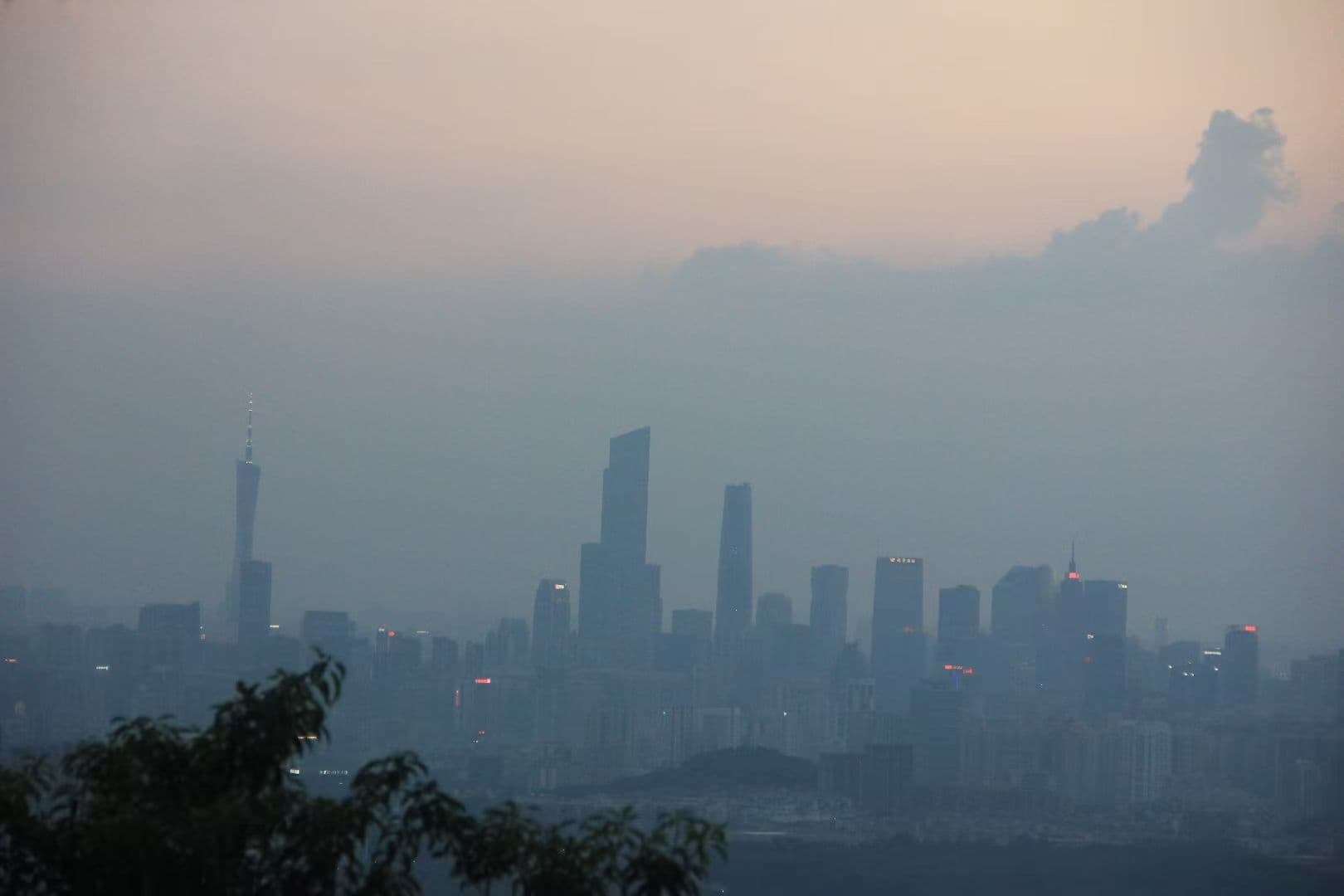 临近夜晚